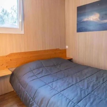 Confortable Avec Terrasse Pour 7 Personnes - Api-1-52-227 Camping *