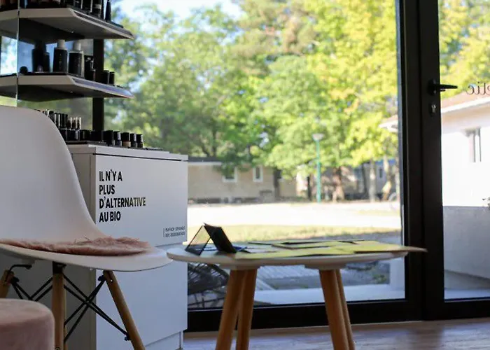 Confortable Avec Terrasse Pour 7 Personnes - Api-1-52-227 *