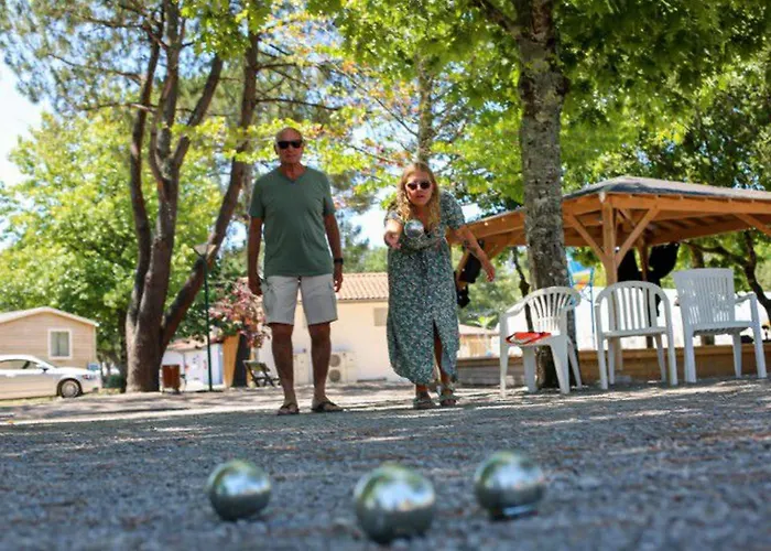 Confortable Avec Terrasse Pour 7 Personnes - Api-1-52-227 Parque de Campismo