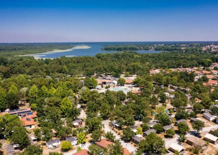 Confortable Avec Terrasse Pour 7 Personnes - Api-1-52-227 Parque de Campismo Soustons