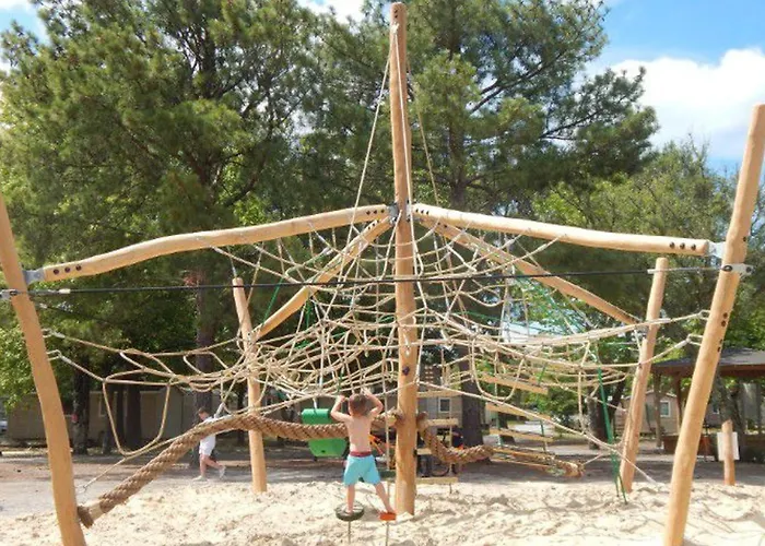 Confortable Avec Terrasse Pour 7 Personnes - Api-1-52-227 * Soustons