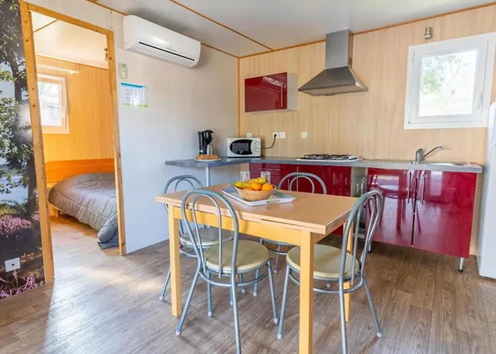 Confortable Avec Terrasse Pour 7 Personnes - Api-1-52-227 Camping Soustons