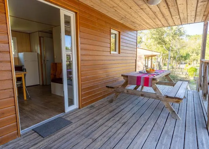 Confortable Avec Terrasse Pour 7 Personnes - Api-1-52-227 Camping