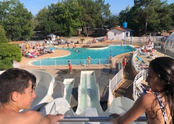 Confortable Avec Terrasse Pour 7 Personnes - Api-1-52-227 * Soustons