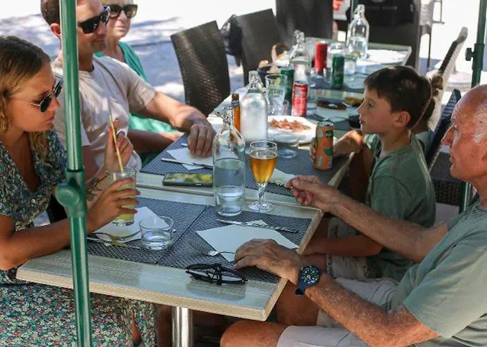 Confortable Avec Terrasse Pour 7 Personnes - Api-1-52-227 Parque de Campismo Soustons