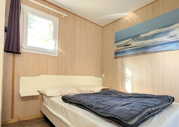 Confortable Avec Terrasse Pour 7 Personnes - Api-1-52-227 Camping *
