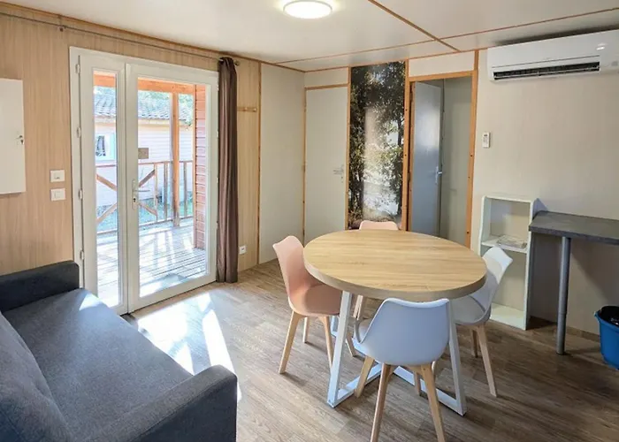 Confortable Avec Terrasse Pour 7 Personnes - Api-1-52-227